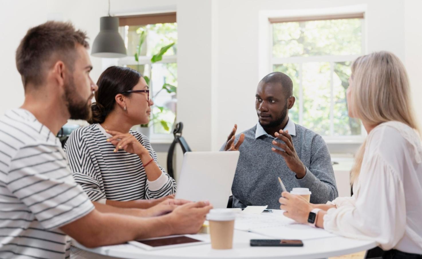 Investmentanalyse-Prozess bei lenivorqita